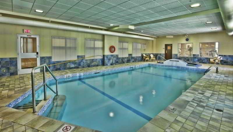 Humphry Inn And Suites 温尼伯 外观 照片