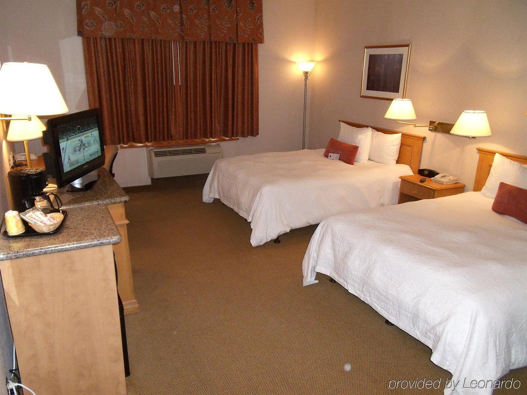 Humphry Inn And Suites 温尼伯 客房 照片