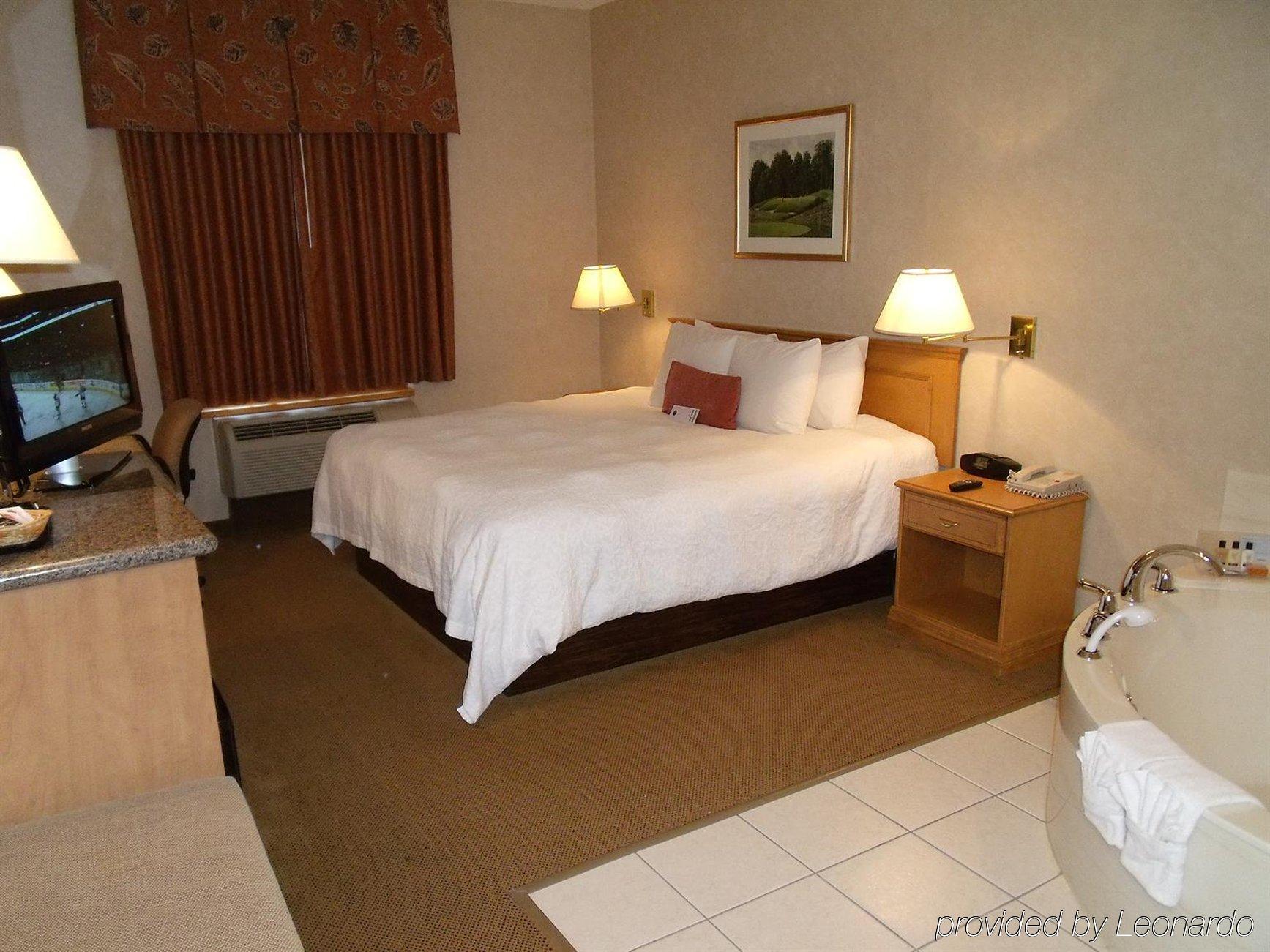 Humphry Inn And Suites 温尼伯 客房 照片