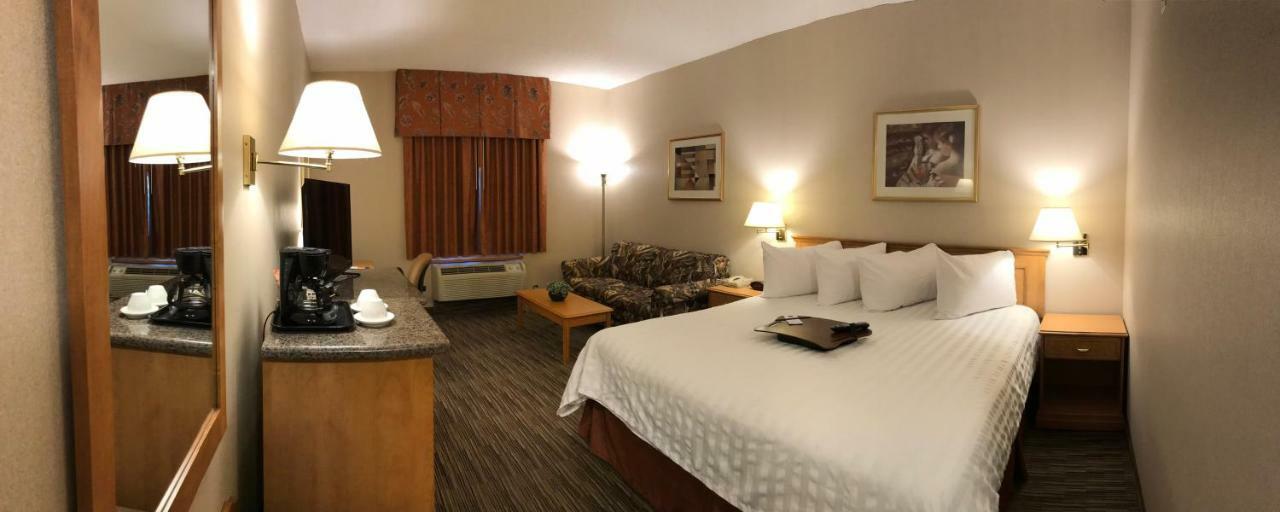 Humphry Inn And Suites 温尼伯 外观 照片