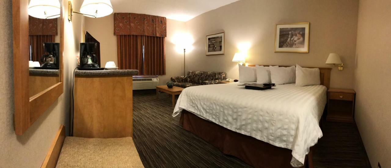 Humphry Inn And Suites 温尼伯 外观 照片